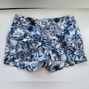 H&M blue floral shorts.